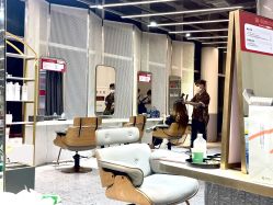 -PE SALON 