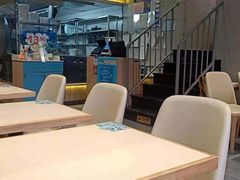 大堂-灵芝妹子海鲜米线(劳动公园店)