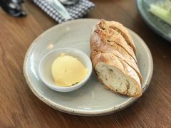 -ROAST coffee & eatery