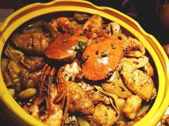 -多嘴肉蟹煲(万达店)