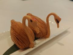 鲍鱼天鹅酥-白天鹅宾馆-宏图府餐厅