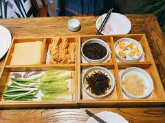 -湖畔鲁菜·二十年老字号餐厅(大明湖店)