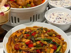 -清真·卡德尔大叔新疆主题餐厅(龙汇路店)