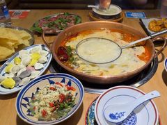 -洱火云南酸菜牛肉火锅(石景山当代商城店)