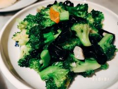 木耳西兰花-小菜园新徽菜(芜湖镜湖苏宁店)