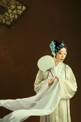 -盘子女人坊古装写真摄影(厦门总店)