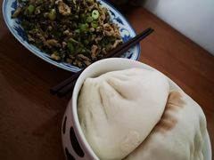 -白玉兰食品(汇联商厦店)