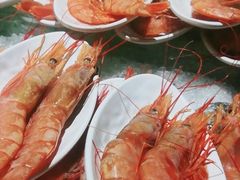 -雍容荟帝王蟹活龙虾展台自助(IFS黑金店)