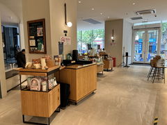 -星巴克臻选(上海淮海百盛购物中心店)