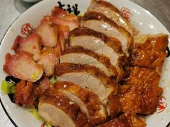 烧鹅拼叉烧饭-吾家香港烧腊专门店