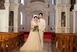 -雪中彩影婚纱摄影·微光艺术中心