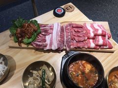 -金顺韩式烤肉·网红烤肉店(广利路店)