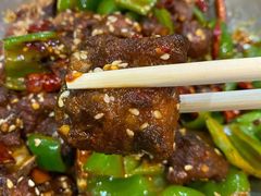 -壹阁胡羊焖饼(特色小吃街店)