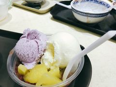 紅豆菠蘿雙球-百花传统甜品店(原址店)