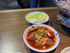 -肖四女乐山跷脚牛肉(南汇大学城生活广场店)