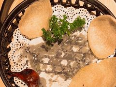 秘制脆皮乳鸽-避风塘(宝山万达店)