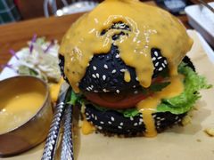 芝士瀑布汉堡-肥韬茶餐厅(南山mini店)