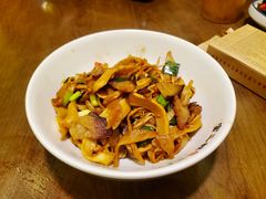 -富正毅三下锅·湘西韵味(天门山索道店)