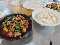-土砂锅生态山庄·非遗砂锅雅鱼