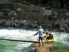 -安吉龙王山峡谷漂流