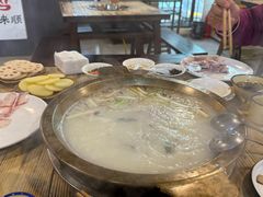 -颜氏双江清水鱼一养身火锅(磁器口店)