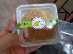 -蜜蜂小象·榴莲千层蛋糕(时代汇11栋店)