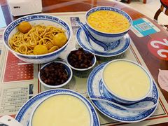 车仔面配咖喱鱼蛋-捷信牛奶甜品世家(五道口店)
