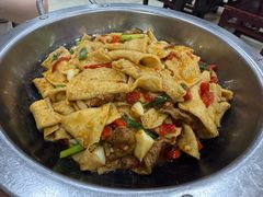 -湖南人家湘菜馆(镇江路店)