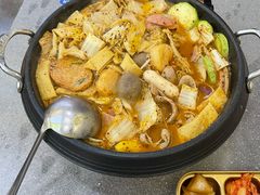 -豚妈妈汤饭·部队锅(南京东路店)
