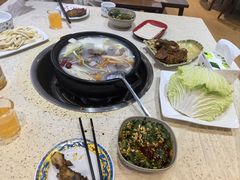 -九寨沟特色牦牛肉汤锅
