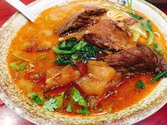 半筋半肉面-金杨拉面王小吃面馆·牛三宝面·红烧牛肉粉
