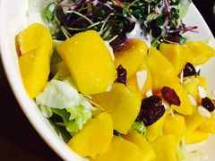 芒果沙拉-BHC炸鸡(明洞总店)