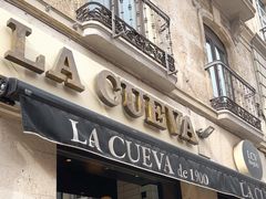 -La Cueva de 1900 / Ayuntamiento