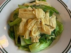 -明本湛江鸡•海鲜小厨(陈家祠店)
