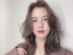 -PE SALON
