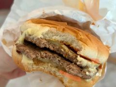 浓浓高达芝士双层吉士堡-麦当劳(大庆昆仑唐人中心店)