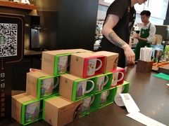 -星巴克(杭州湖滨银泰E区店)