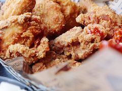 -BHC炸鸡(明洞总店)