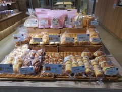 -顶东面包花园·生日蛋糕(世博店)
