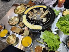 -胡悦里韩式烤肉(芝罘万达广场店)