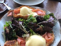 -ROAST coffee & eatery