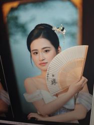 -雪中彩影婚纱摄影·微光艺术中心