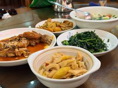 -芦茨金富饭庄·25年老字号·专做稻草鸡