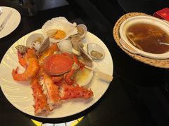 -宝利来国际大酒店-凤凰阁旋转餐厅