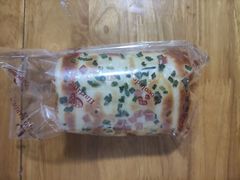 -顶东面包花园·生日蛋糕(世博店)