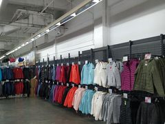 -迪卡侬(顺峰山店)