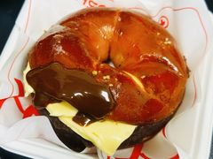 -HOT CRUSH趁热集合·现烤面包(环球港店)