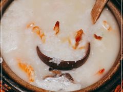-粤港湾砂锅粥·宵夜(宝龙店)
