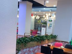-休记光头香辣蟹干锅(绵竹店)