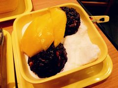 芒果白雪黑糯米甜甜-满记甜品(日月光二店)